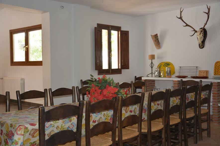 Gasthaus Santa Marta Complejo Rural Con Pista De Padel Archidona Exterior foto
